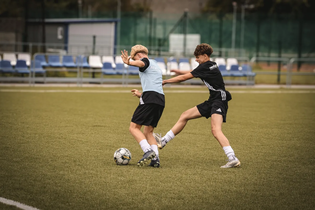 Skuteczny drybling i gra 1 na 1 — co mówią badania?